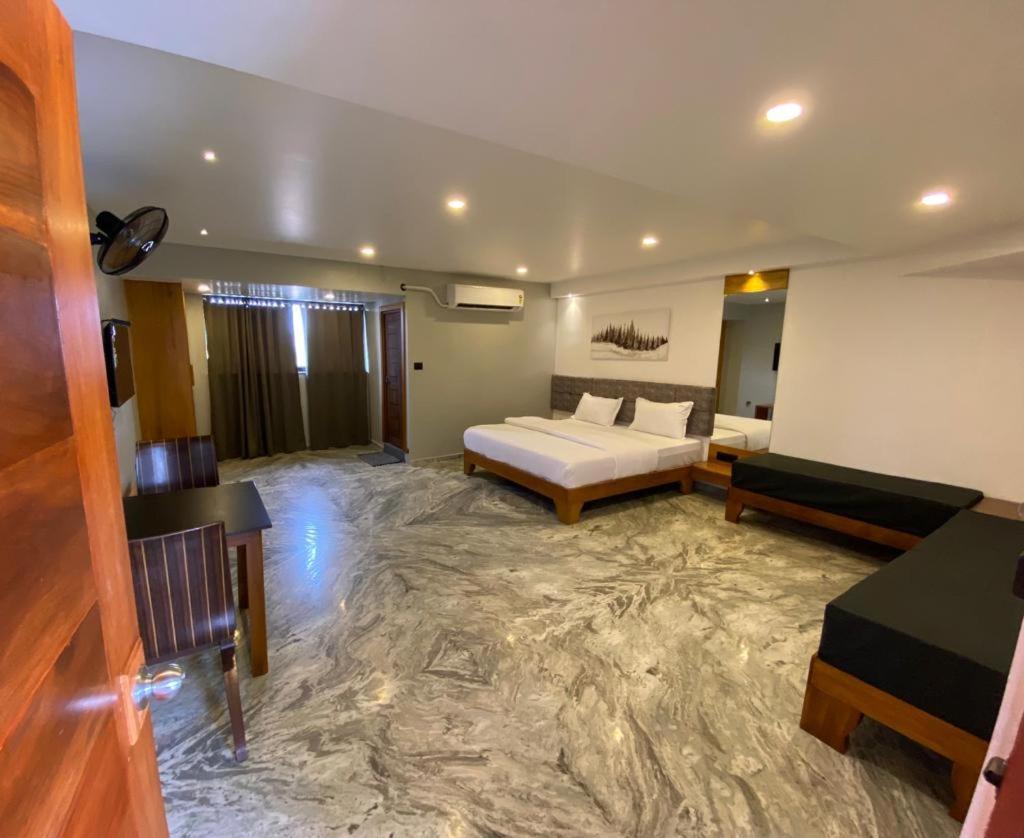 Luxe Inn Kannur